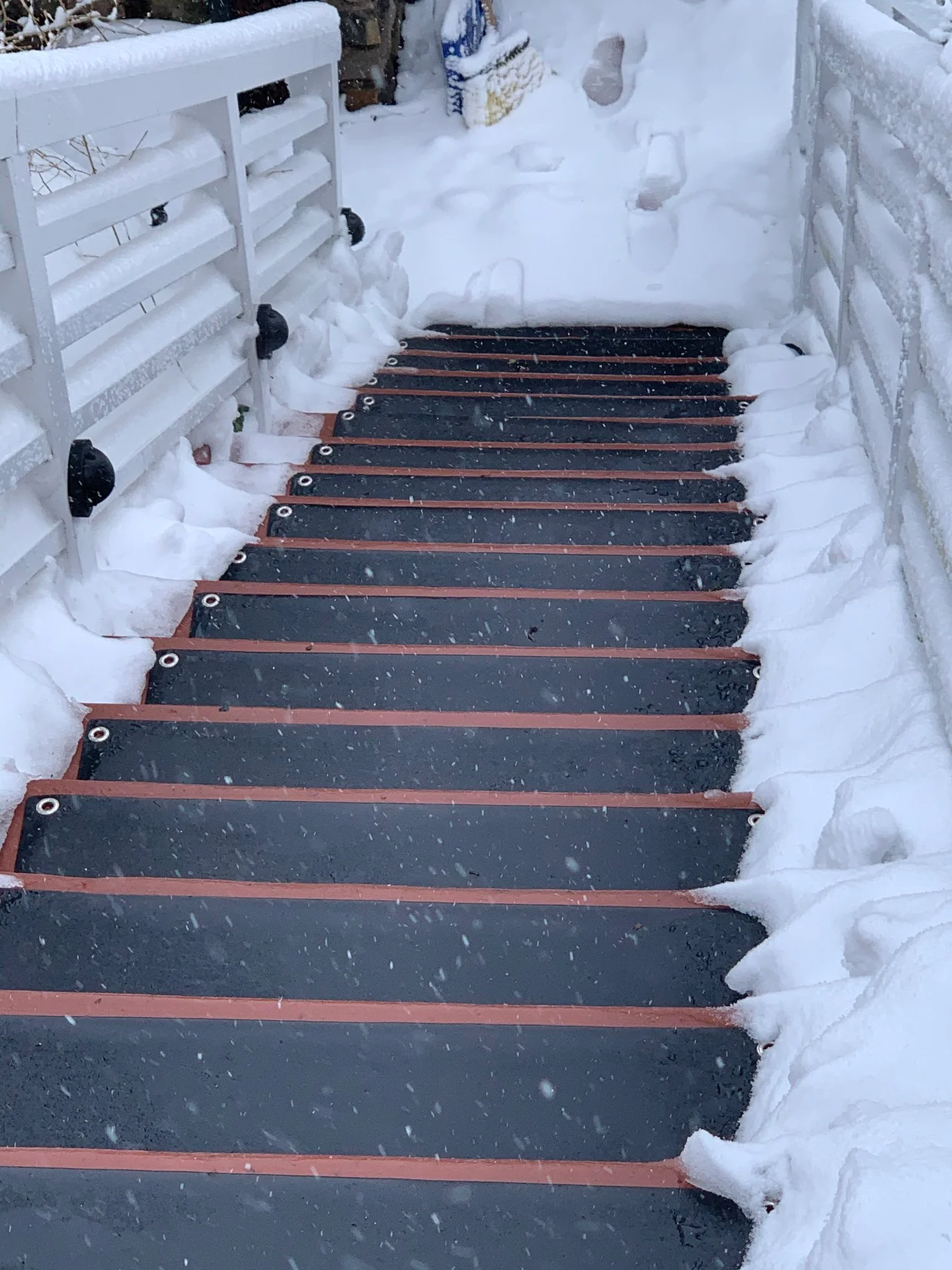 Heated Snow & Ice Melting Stair Mat - 10"x48" - Image 12